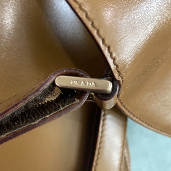 Prada leather back pack rare item, 100% authentic - Picture 11 of 14